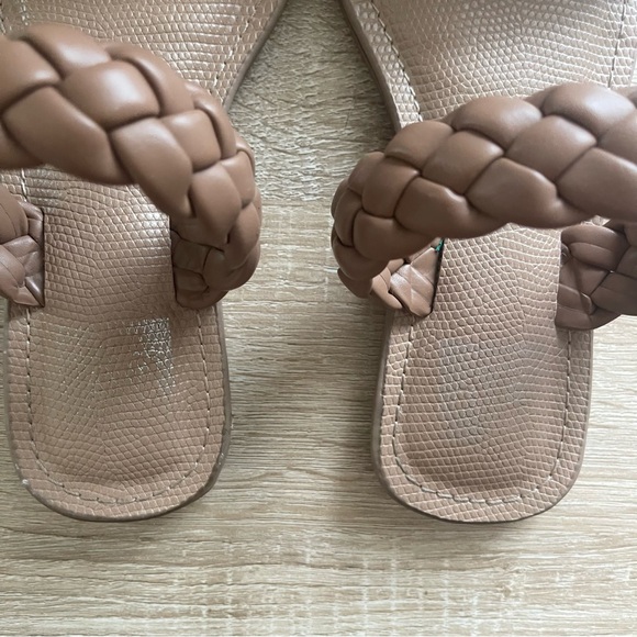 Dolce Vita Brown Braided Flat Sandals - Picture 2 of 4